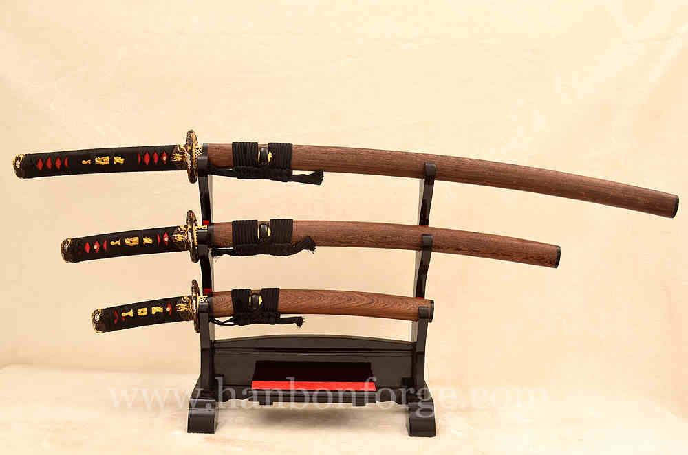 katana and wakizashi