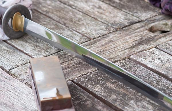 How the japanese sword was sharpened?