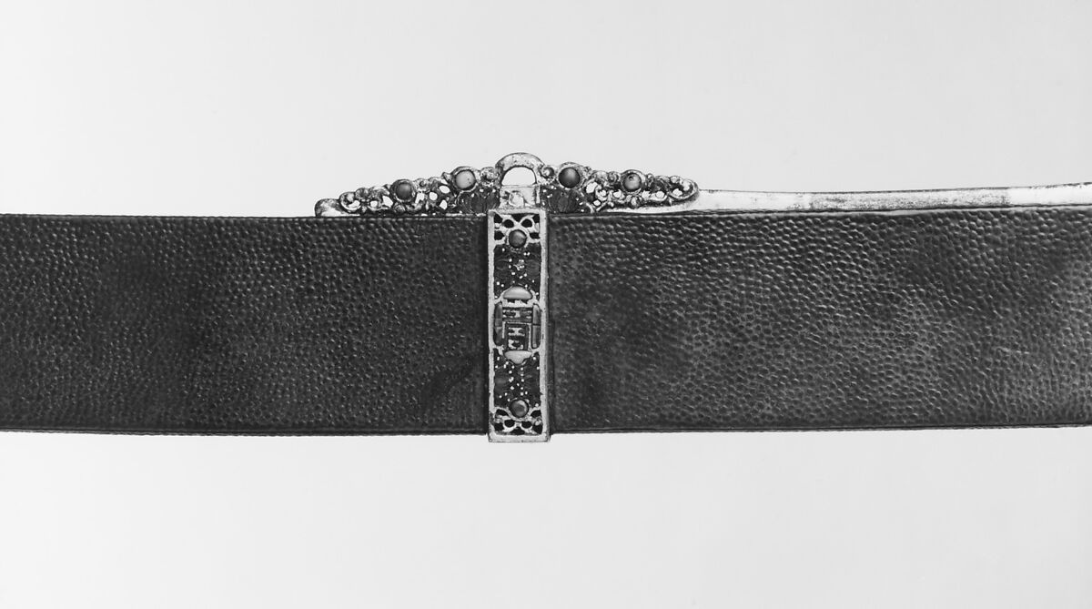 Detailed view of Liuyedao hilt and decorative guard Detailed view of Liuyedao hilt and decorative guard