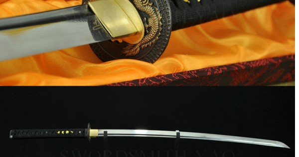 Fully Hand Forged Damascus Steel Oil Quenched Full Tang Blade
