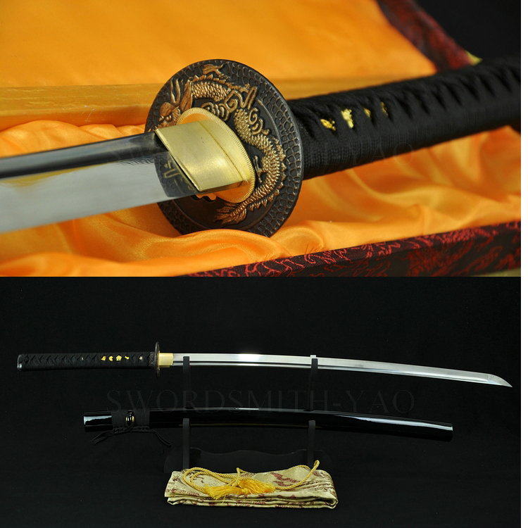 Fully Hand Forged Damascus Steel Oil Quenched Full Tang Blade