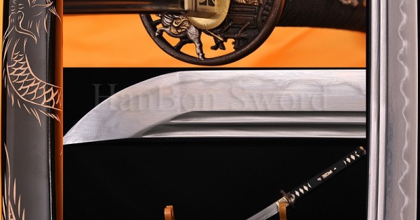 Damascus Steel Clay Tempered Blade Dragon Koshirae&Engraving