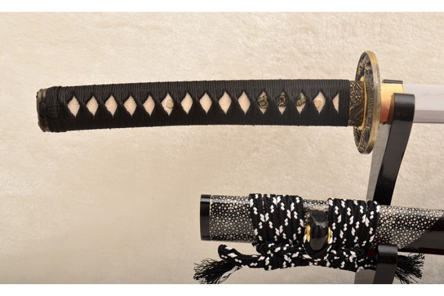 Folded Steel Katana Clay Tempered Blade Japanese Samurai Sword Genuine Rayskin Wrapped Saya