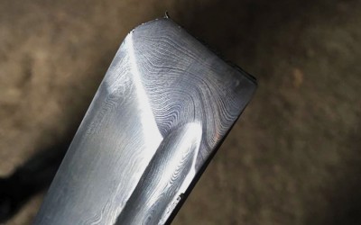 Damascus folded steel blade (13 folds, 8192 layers)